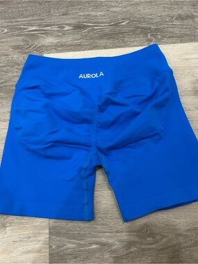 Aurora influencer gym shorts